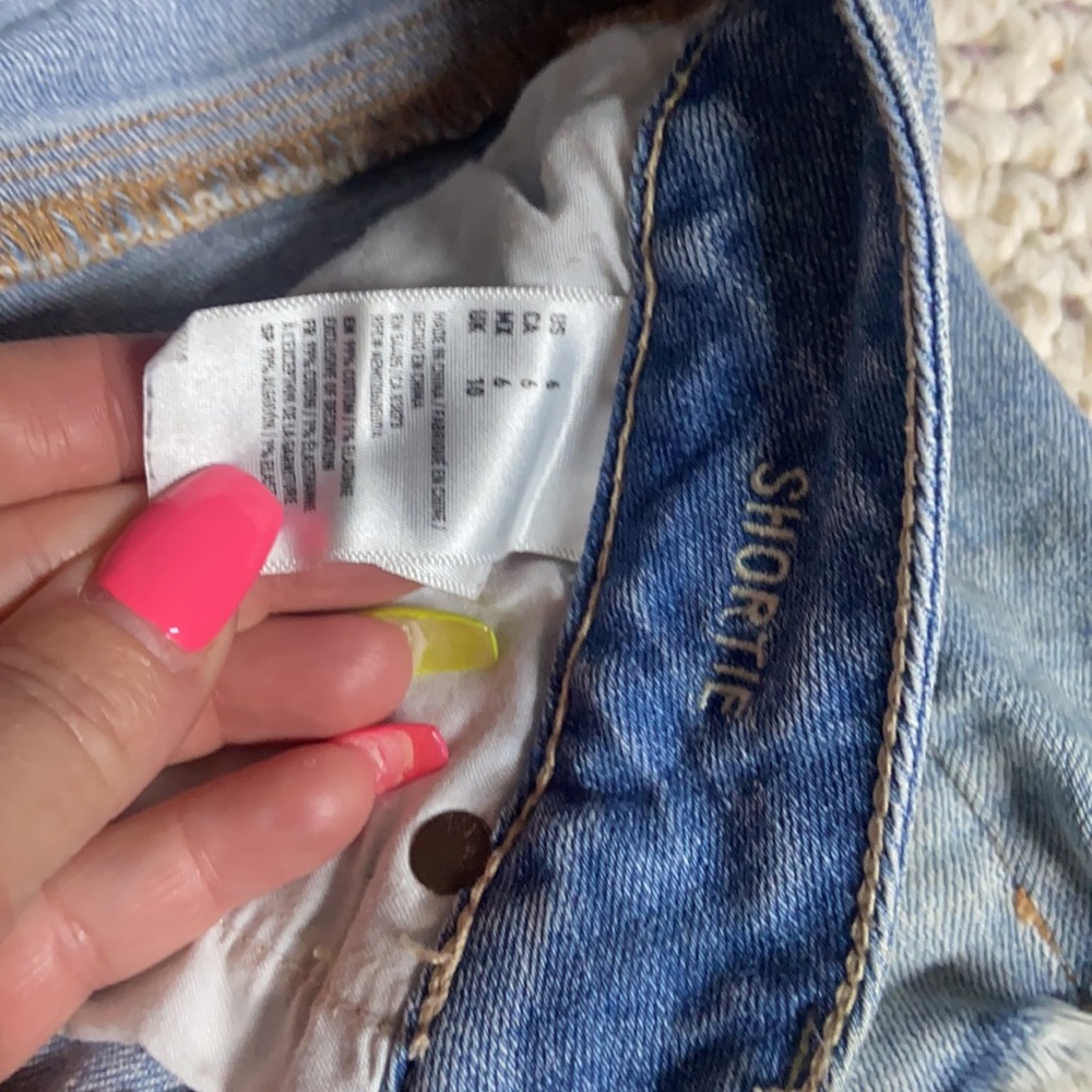 American Eagle shorts - Picture 3 of 3